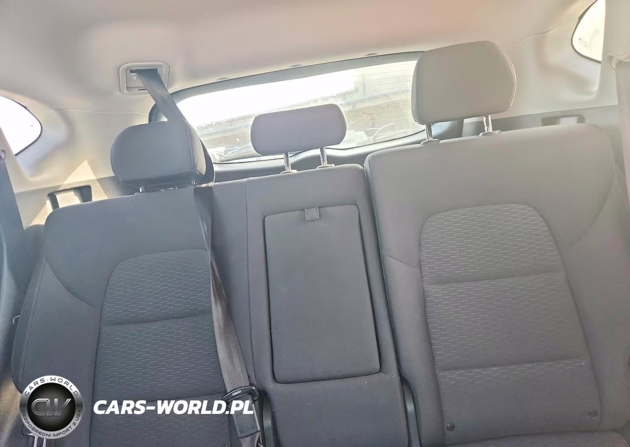 2019 Hyundai Tucson Se VIN:KM8J23A46KU913225 - 10