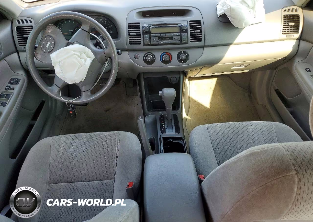 2003 Toyota Camry Le VIN:4T1BE32K83U768246 - 8