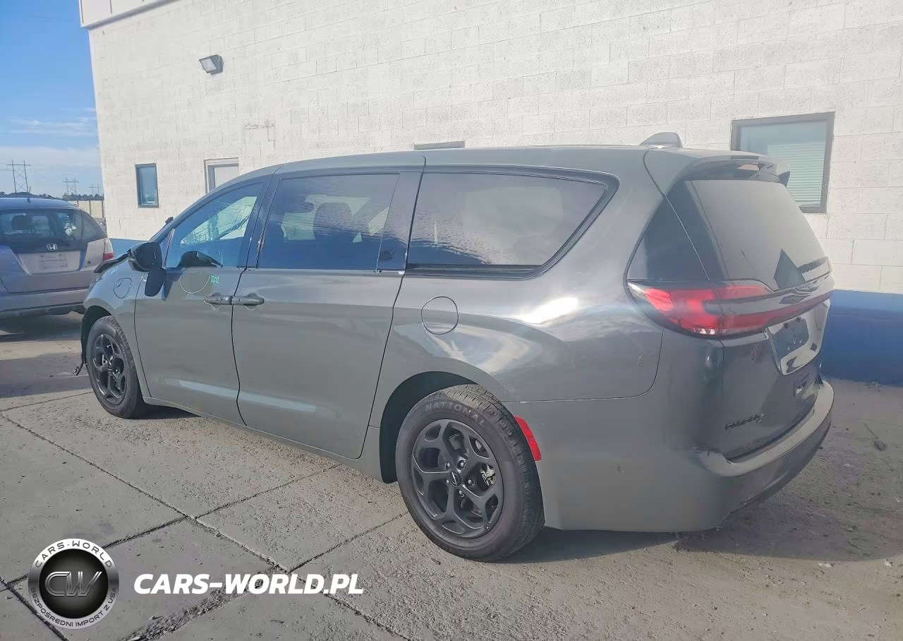 2022 Chrysler Pacifica Hybrid Touring L VIN:2C4RC1L70NR130516 - 2