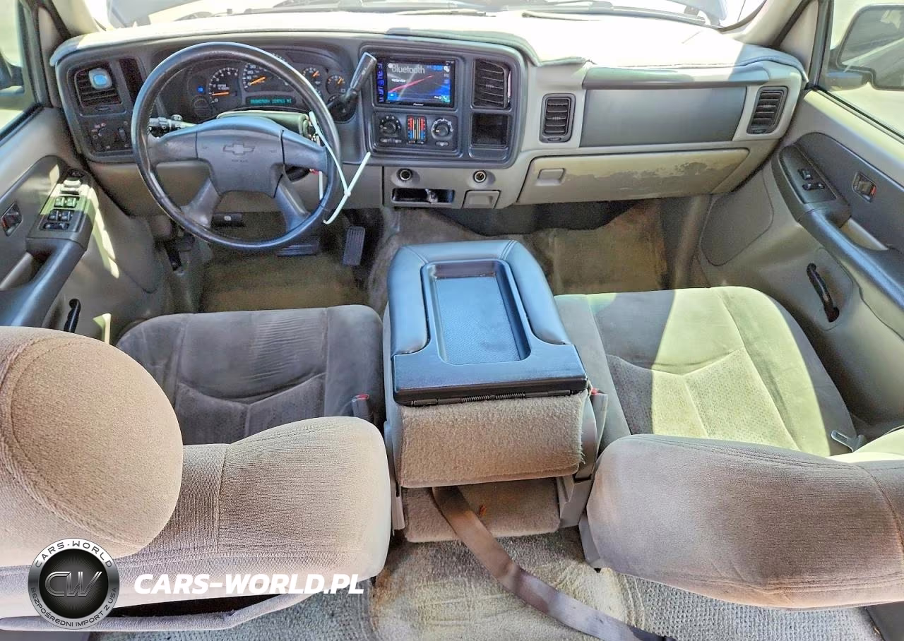 2003 Chevrolet Tahoe C1500 VIN:1GNEC13V53R315975 - 8
