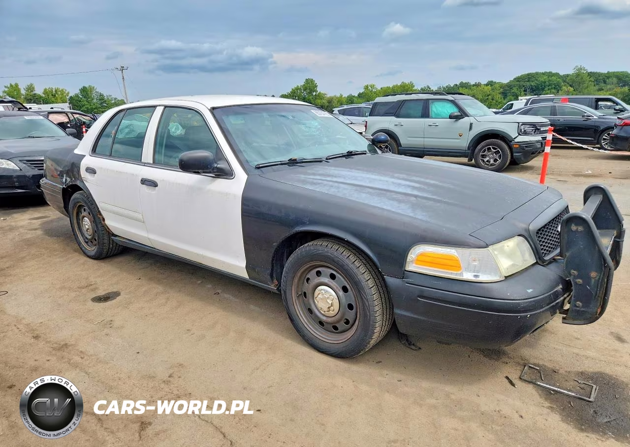 2007 Ford Crown Victoria Police Interceptor VIN:2FAHP71W77X134368 - 4
