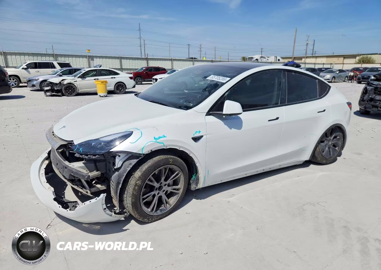 2025 Tesla Model Y – zdjęcie 1 z 13