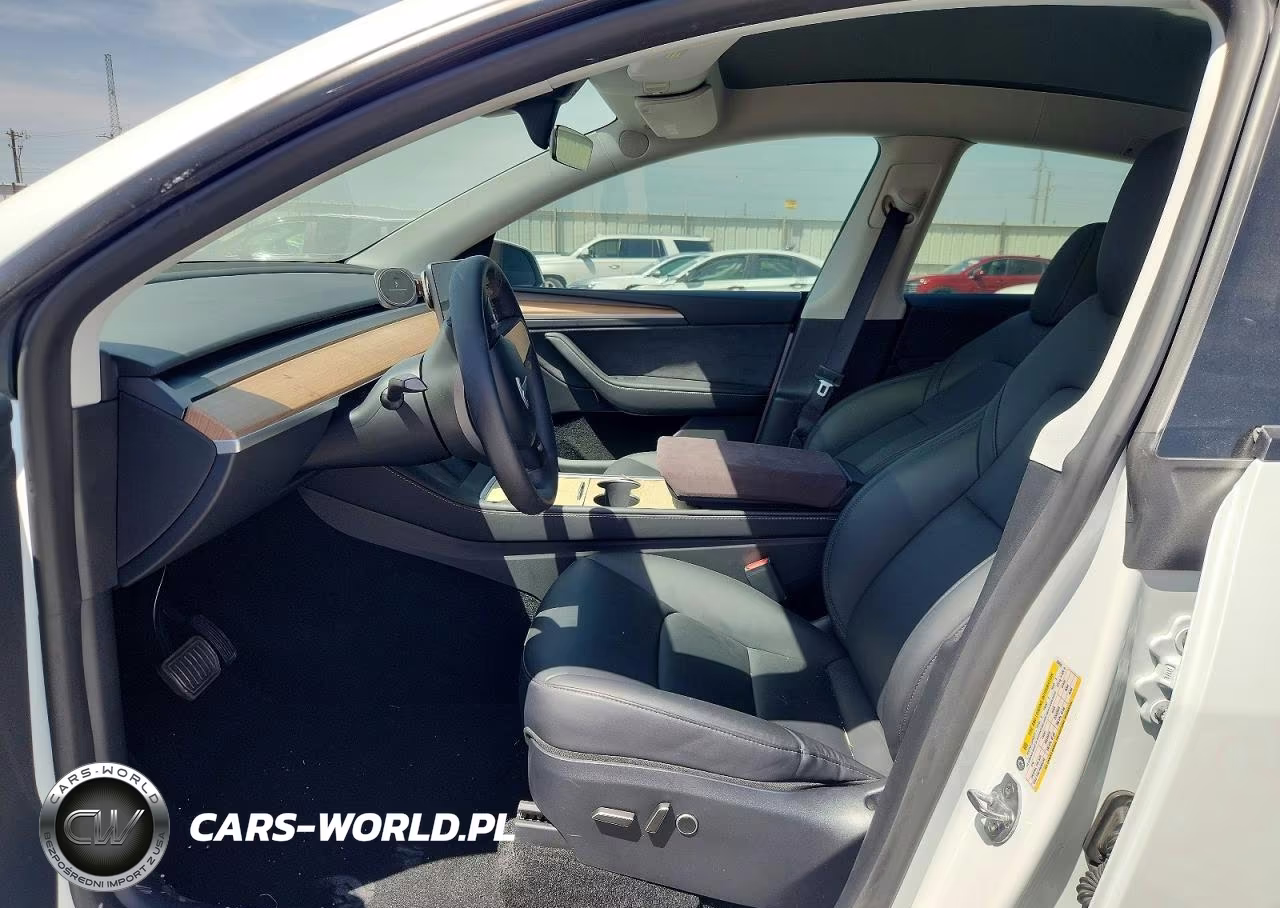 2025 Tesla Model Y VIN:7SAYGDED8SA336694 - 7