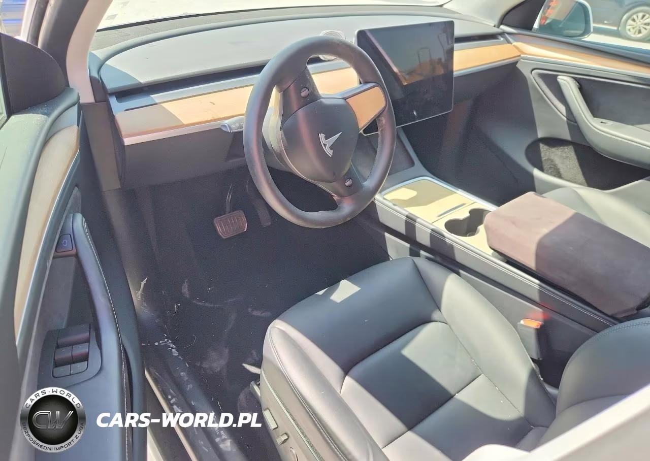2025 Tesla Model Y VIN:7SAYGDED8SA336694 - 8