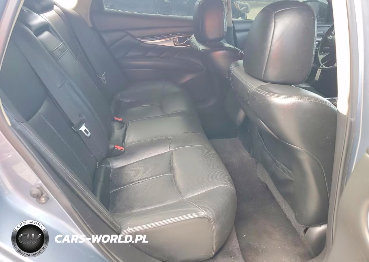 2018 Infiniti Q70 3.7 Luxe VIN:JN1BY1AP5JM181175 - 10