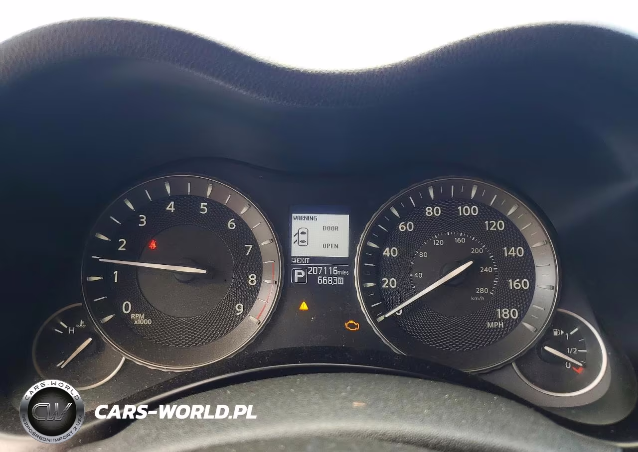 2018 Infiniti Q70 3.7 Luxe VIN:JN1BY1AP5JM181175 - 9