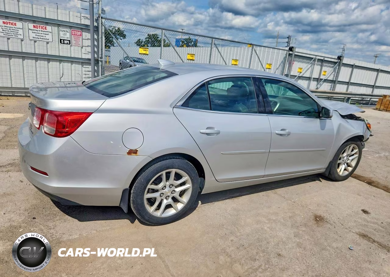 2015 Chevrolet Malibu 1Lt VIN:1G11C5SLXFF188363 - 3