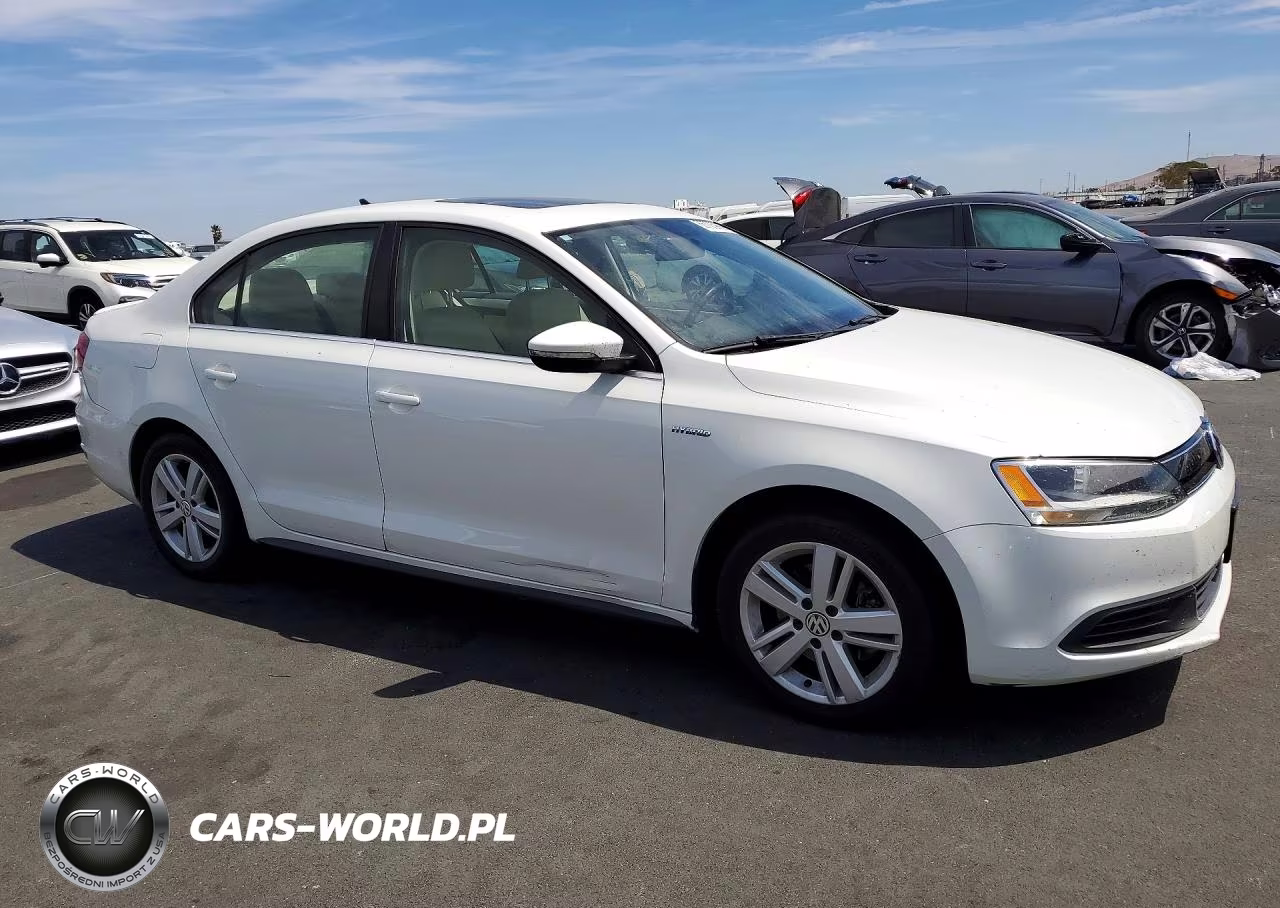 2013 Volkswagen Jetta Hybrid VIN:3VW637AJ3DM251211 - 4