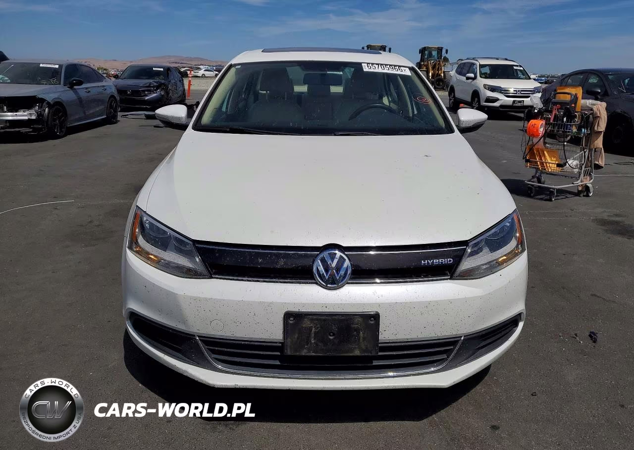 2013 Volkswagen Jetta Hybrid VIN:3VW637AJ3DM251211 - 5