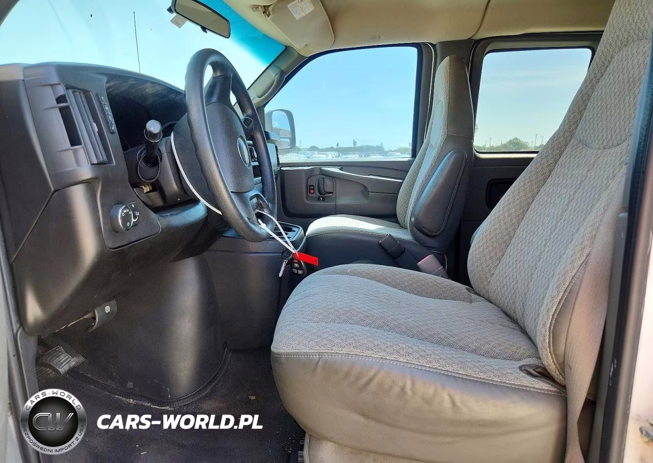 2008 Chevrolet Express G3500 VIN:1GAHG39K481124713 - 7