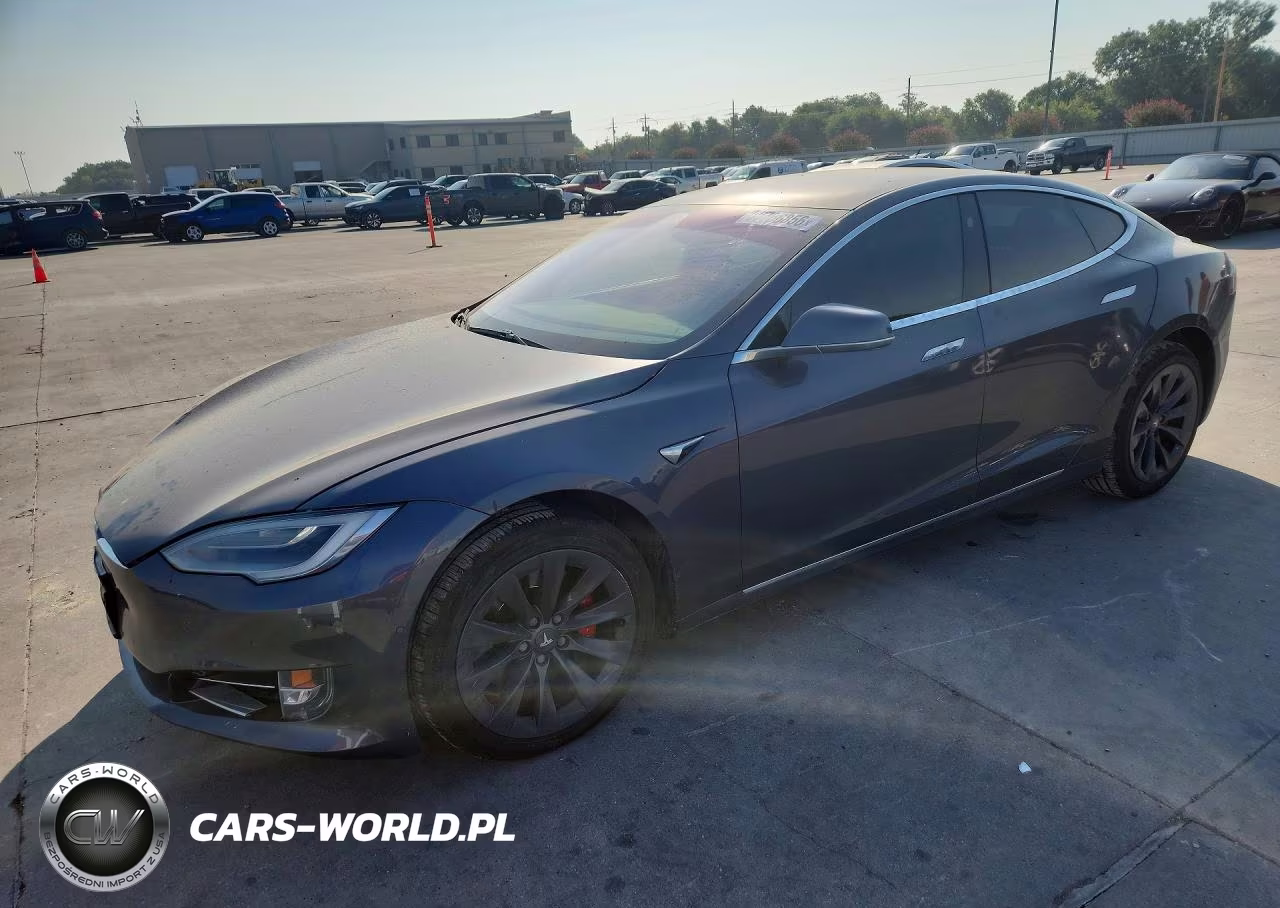 2020 Tesla Model S – zdjęcie 1 z 12
