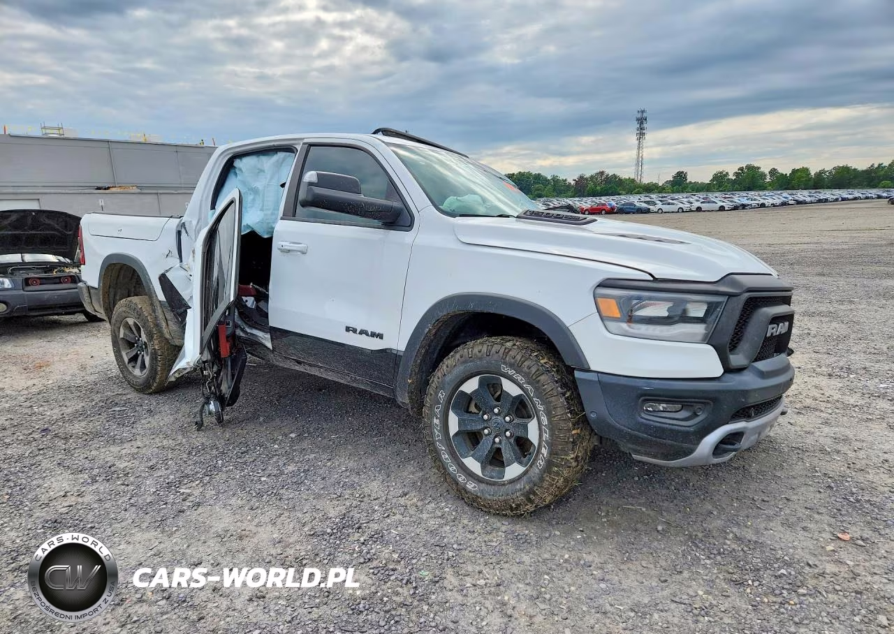 2019 Ram 1500 Rebel VIN:1C6SRFLT7KN731254 - 4