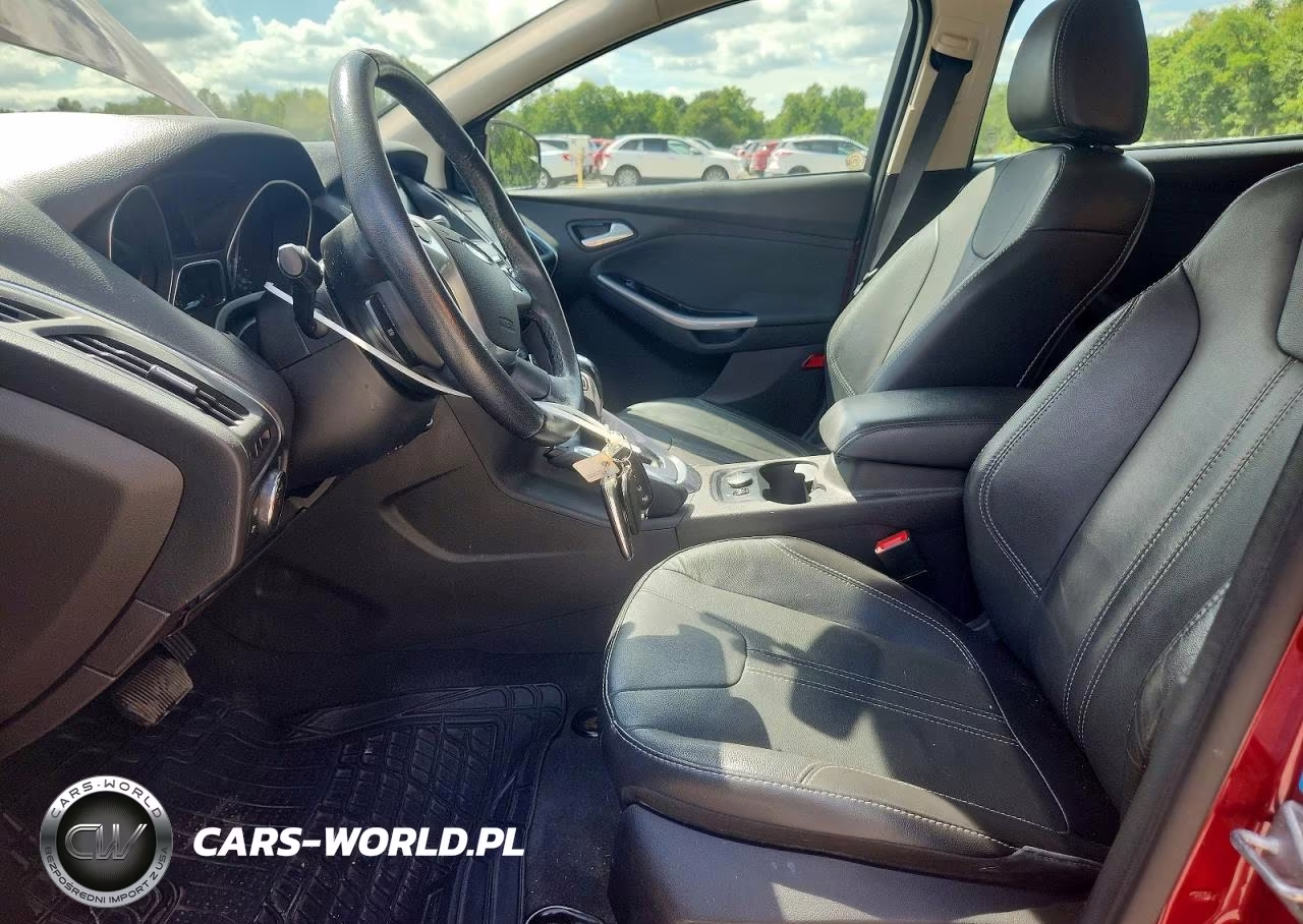 2014 Ford Focus Titanium VIN:1FADP3N25EL128156 - 7