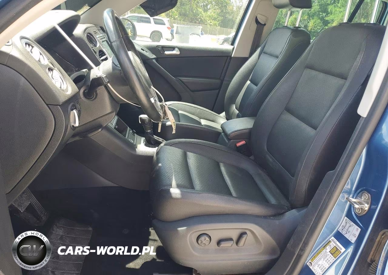 2017 Volkswagen Tiguan Wolfsburg VIN:WVGRV7AX4HW511065 - 7