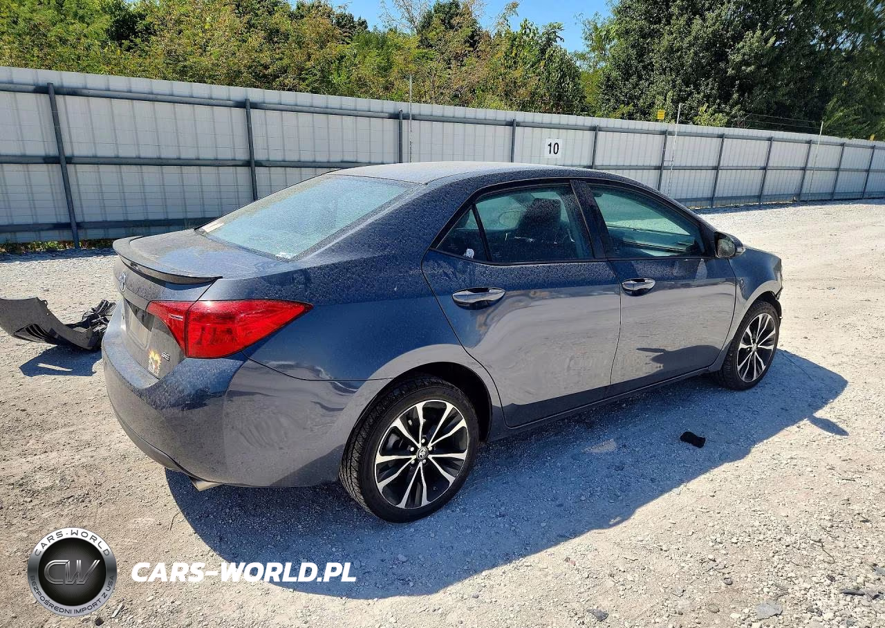 2018 Toyota Corolla Se VIN:5YFBURHE8JP801011 - 3