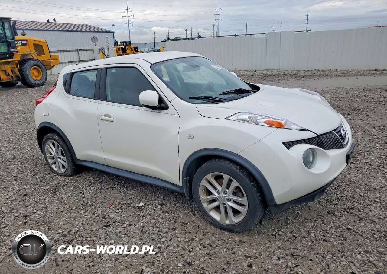 2014 Nissan Juke S VIN:JN8AF5MV0ET355699 - 4