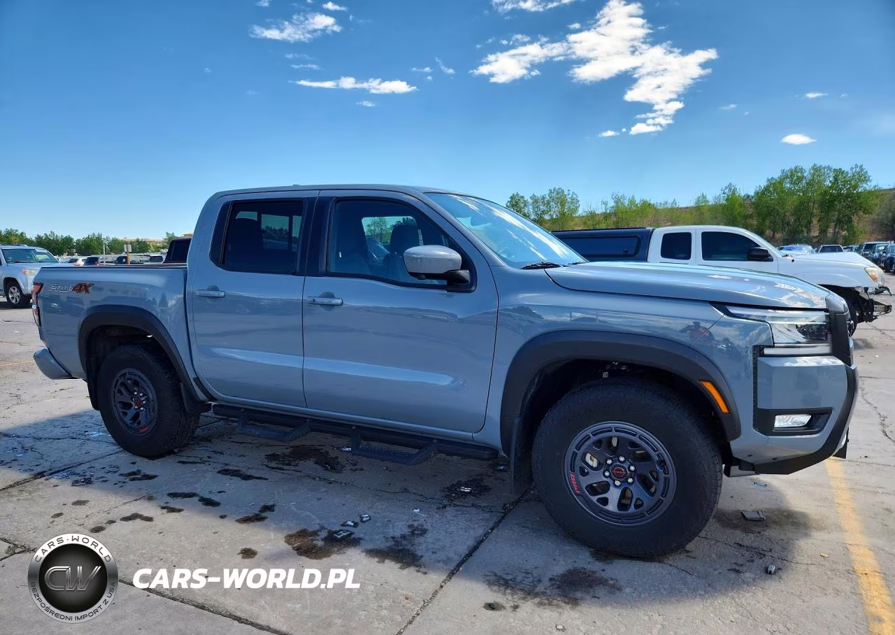 2025 Nissan Frontier Pro-4X VIN:1N6ED1EK5SN633221 - 4