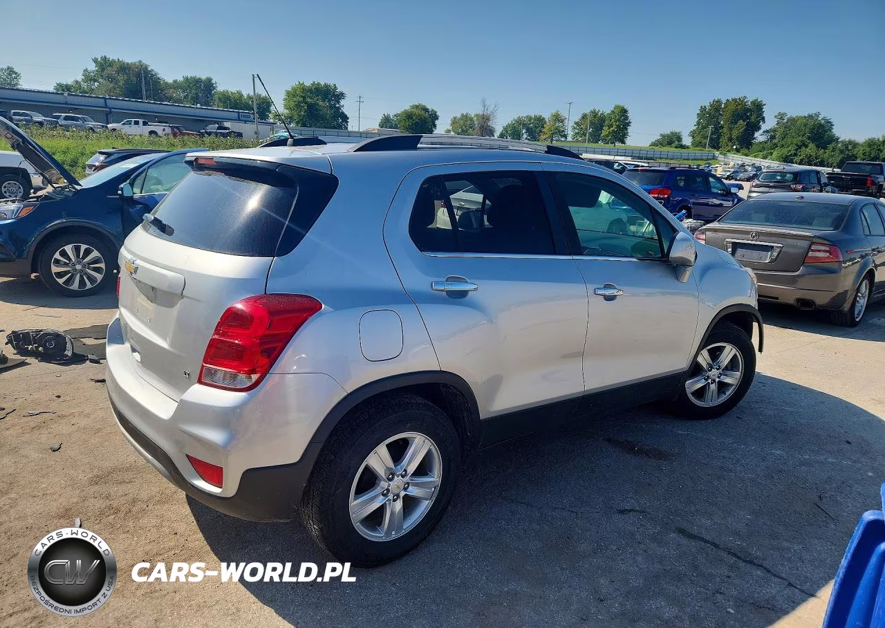 2018 Chevrolet Trax 1Lt VIN:KL7CJLSBXJB651214 - 3