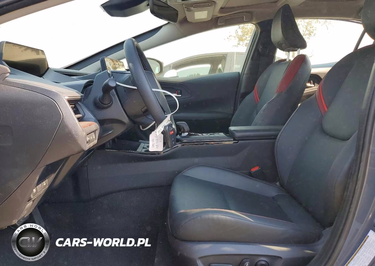 2026 Toyota Prius Plug-In Hybrid Xse VIN:JTDACACU7T3059601 - 7