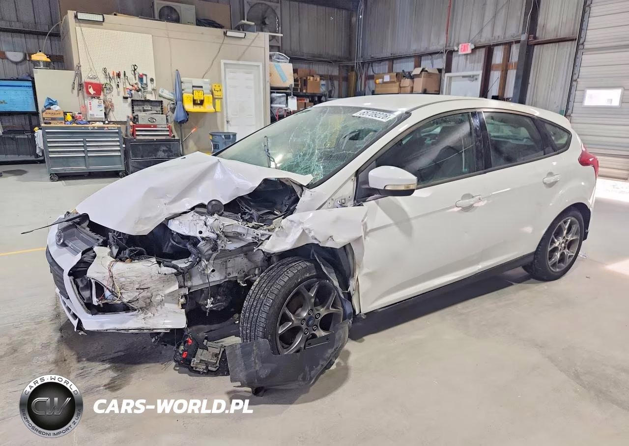 2013 Ford Focus Se VIN:1FADP3K25DL112350 - 1