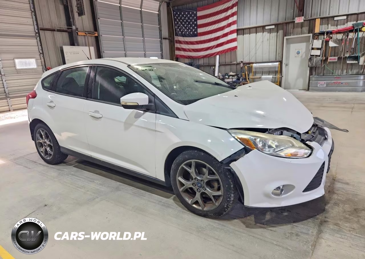 2013 Ford Focus Se VIN:1FADP3K25DL112350 - 4