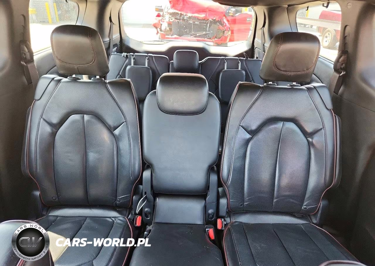 2020 Chrysler Pacifica Limited VIN:2C4RC1GG7LR123196 - 10