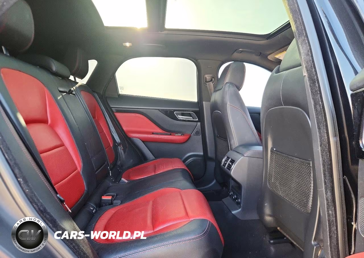 2018 Jaguar F-Pace R - Sport VIN:SADCL2FX8JA262689 - 10