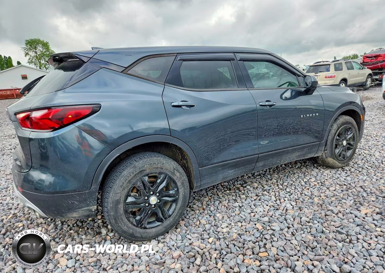 2019 Chevrolet Blazer 1Lt VIN:3GNKBBRA6KS696800 - 3