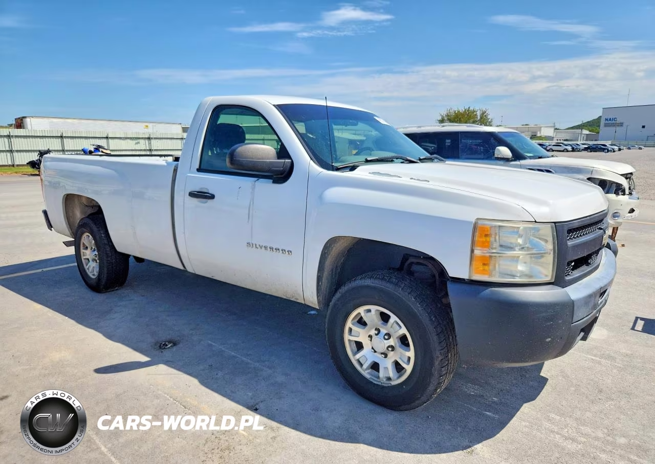 2010 Chevrolet Silverado C1500 VIN:1GCPCPEX5AZ150154 - 4