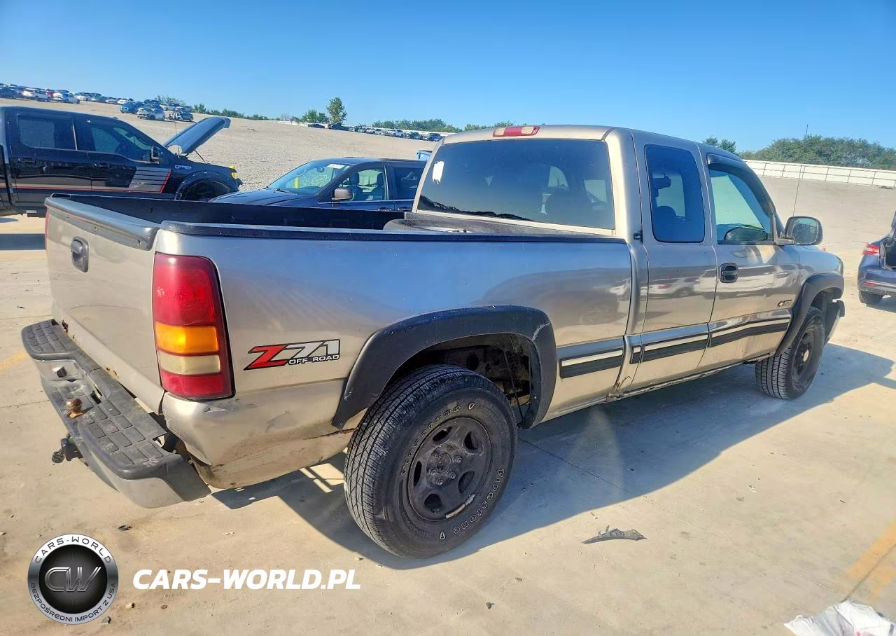 2002 Chevrolet Silverado K1500 VIN:2GCEK19T421284033 - 3