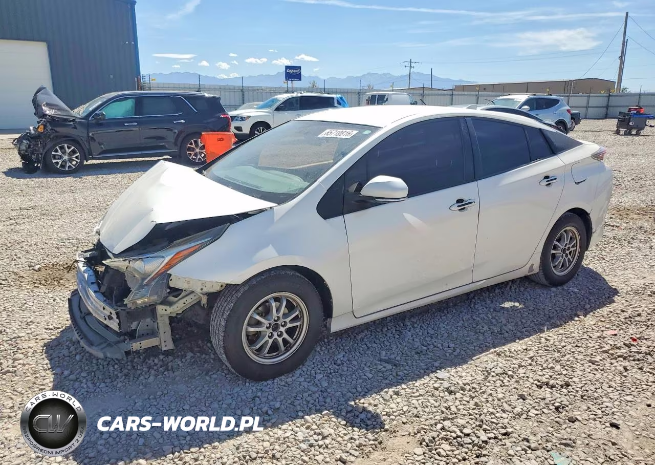 2016 Toyota Prius Two