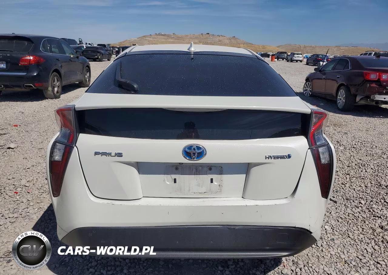 2016 Toyota Prius Two VIN:JTDKBRFU1G3022583 - 6