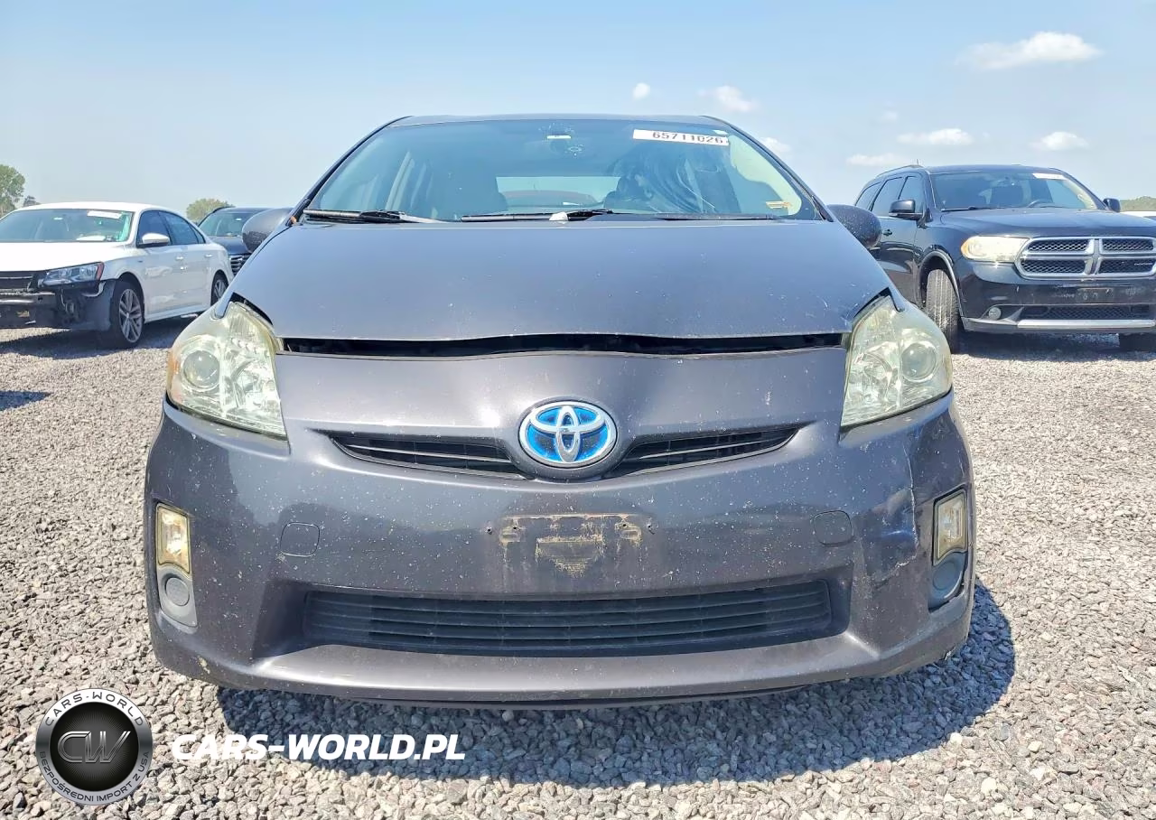 2011 Toyota Prius Four VIN:JTDKN3DU7B5329812 - 5