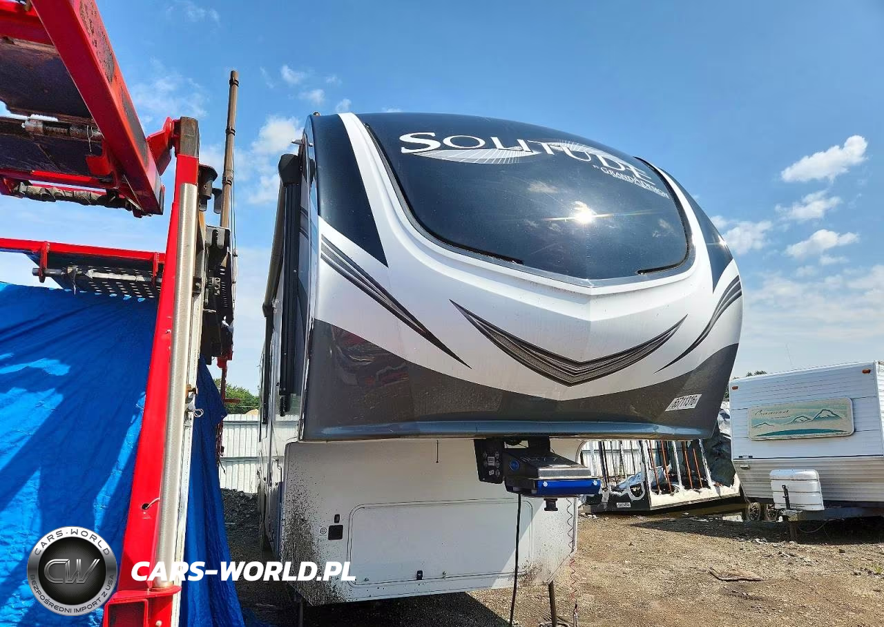 2022 Grand Design Solitude Camper