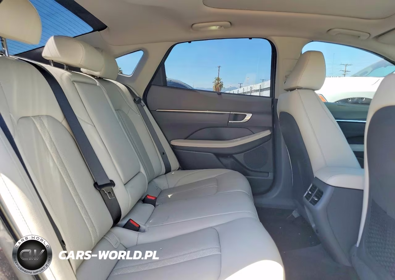 2023 Hyundai Sonata Hybrid Limited VIN:KMHL54JJ0PA082468 - 10