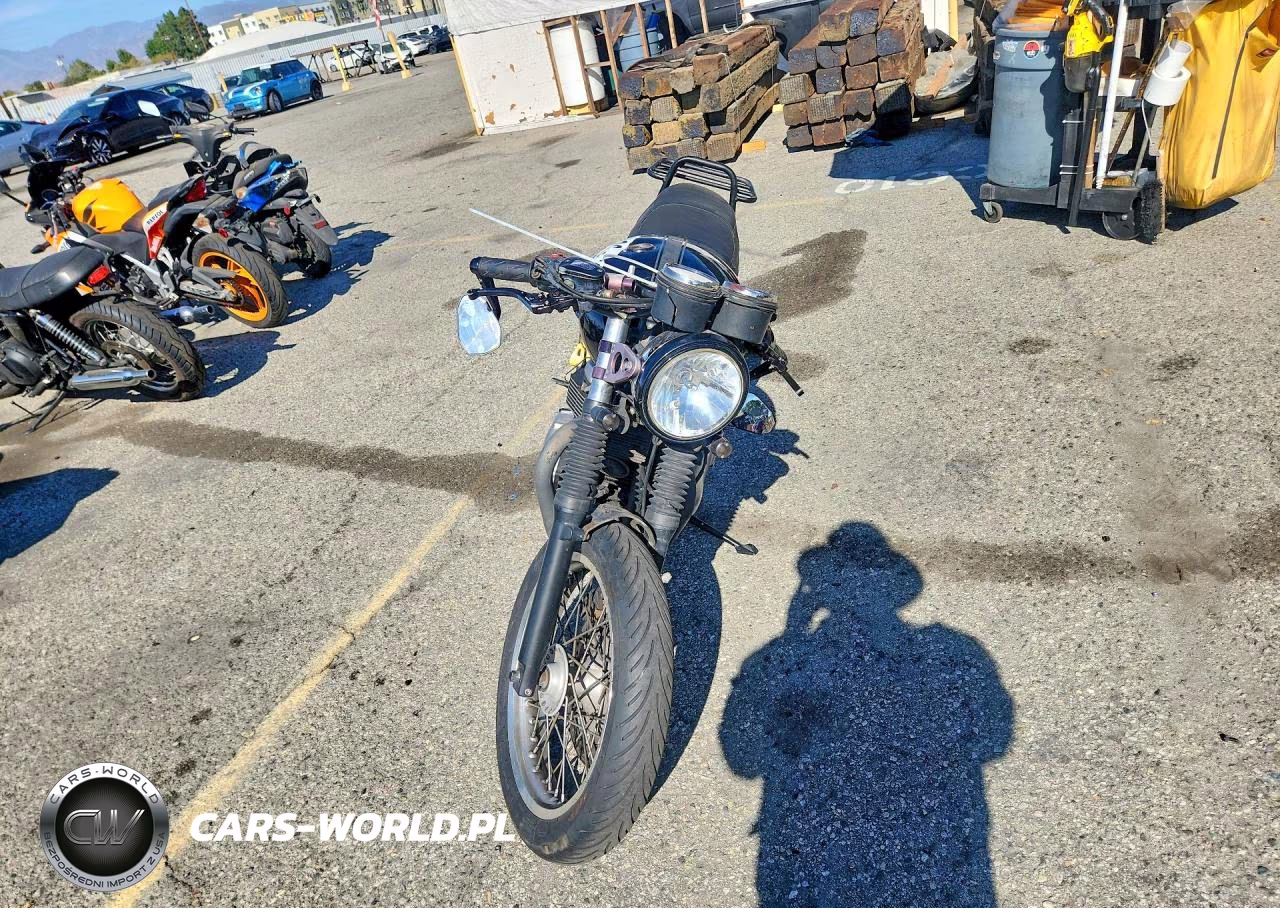 2013 Triumph Motorcycle Thruxton VIN:SMT920K1XDT572030 - 2