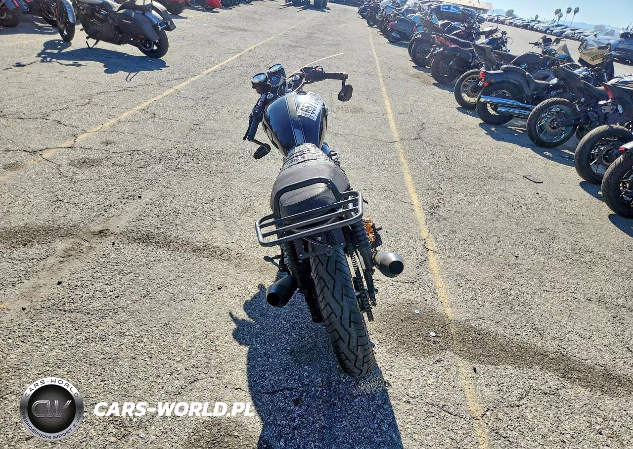 2013 Triumph Motorcycle Thruxton VIN:SMT920K1XDT572030 - 4