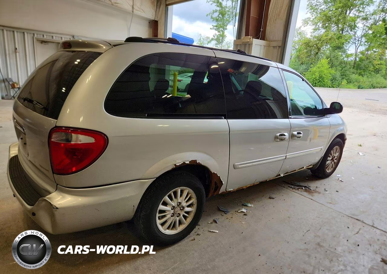 2004 Chrysler Town & Country Touring VIN:2C4GP54L14R561198 - 3