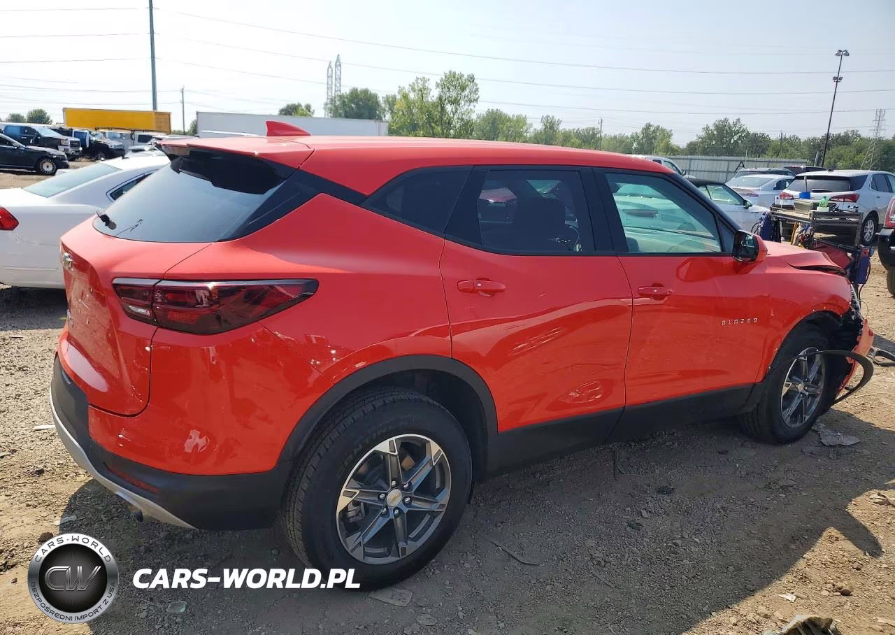 2025 Chevrolet Blazer 2Lt VIN:3GNKBHR41SS122120 - 3