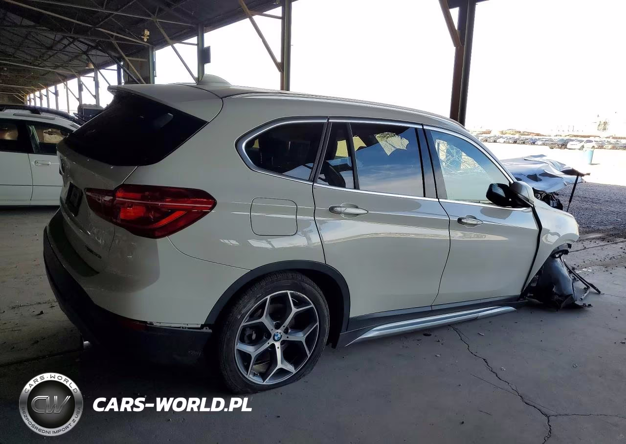 2018 BMW X1 Sdrive28I VIN:WBXHU7C33J5L06848 - 3