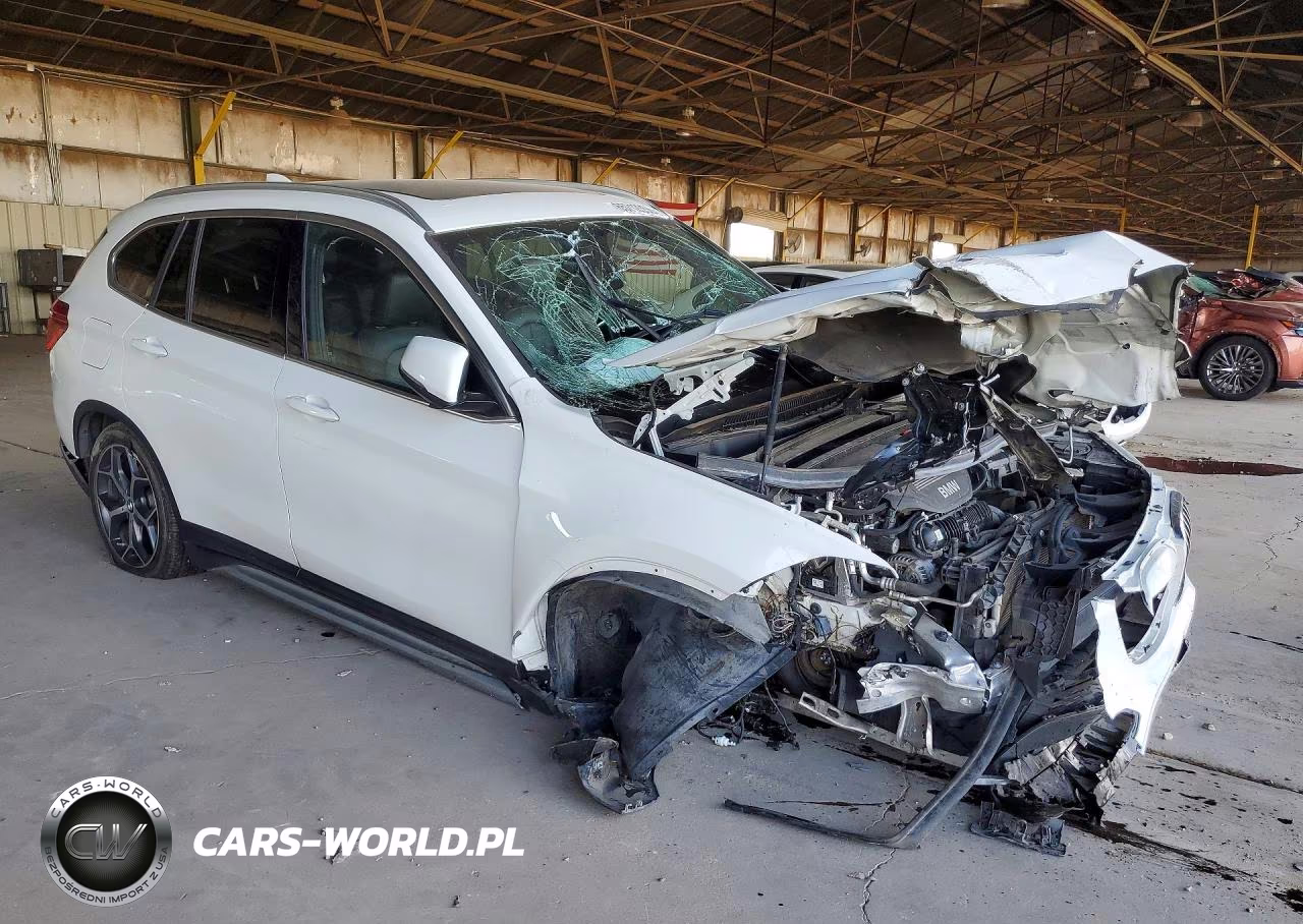 2018 BMW X1 Sdrive28I VIN:WBXHU7C33J5L06848 - 4
