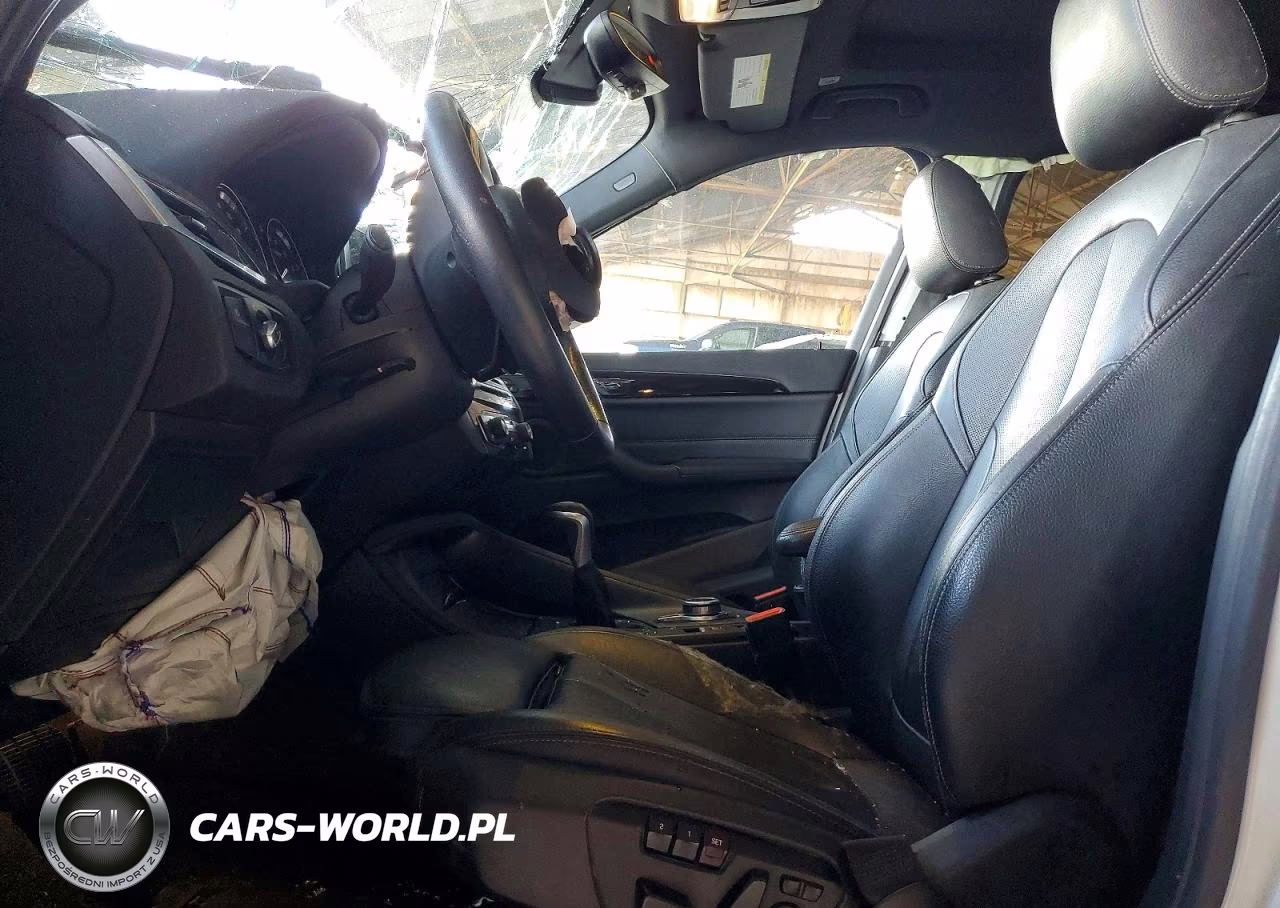 2018 BMW X1 Sdrive28I VIN:WBXHU7C33J5L06848 - 7