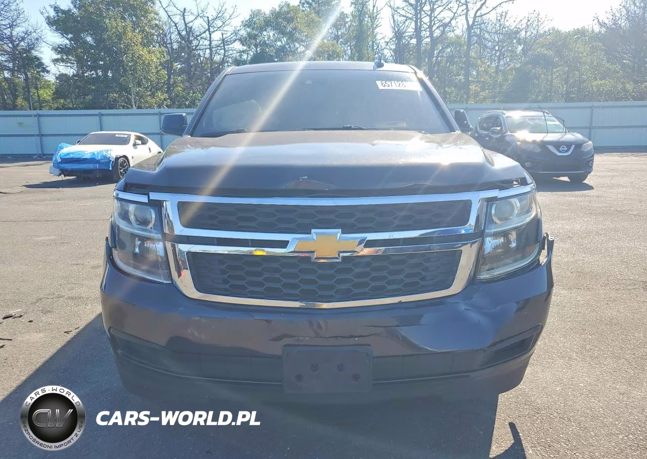 2017 Chevrolet Suburban C1500 Lt VIN:1GNSCHKC0HR200638 - 5