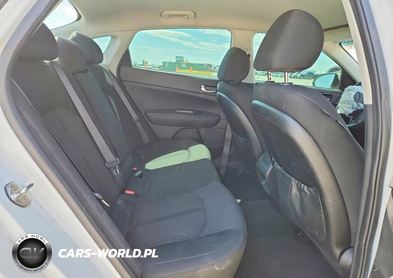 2018 Kia Optima Lx VIN:5XXGT4L36JG239281 - 10