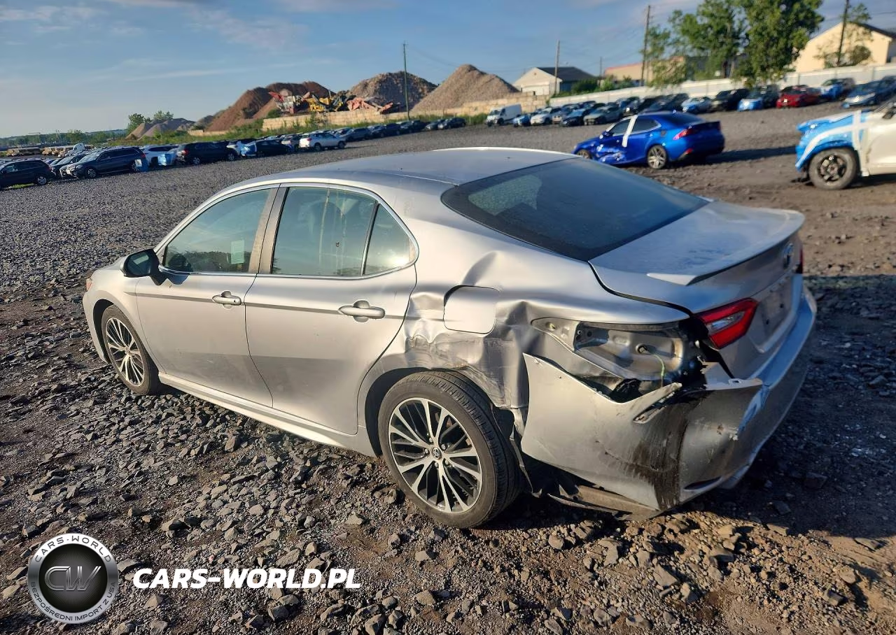2018 Toyota Camry Se VIN:4T1B11HK5JU664074 - 2