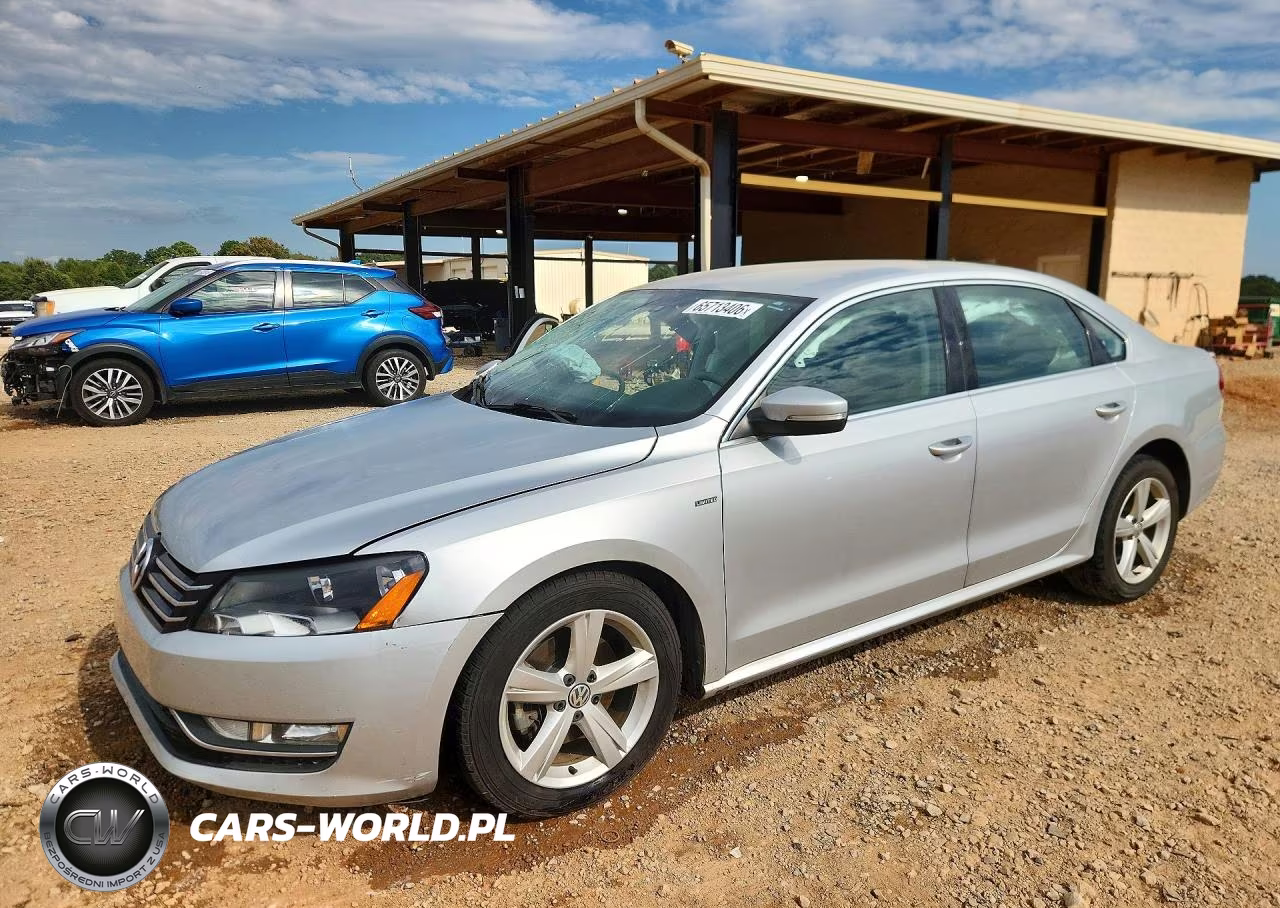 2015 Volkswagen Passat S – zdjęcie 1 z 13