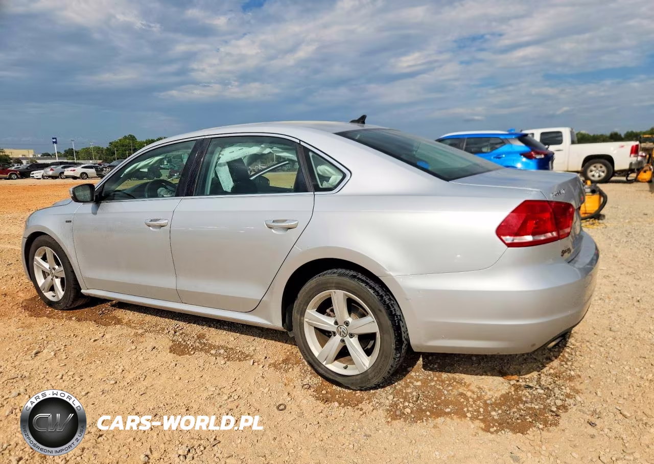 2015 Volkswagen Passat S VIN:1VWAT7A3XFC111558 - 2