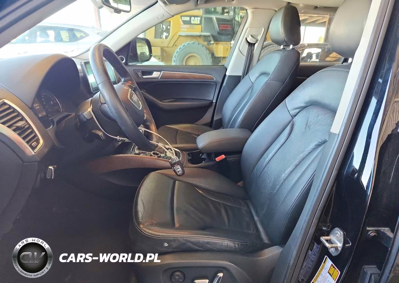 2014 Audi Q5 Premium Plus VIN:WA1LFAFP1EA068132 - 7