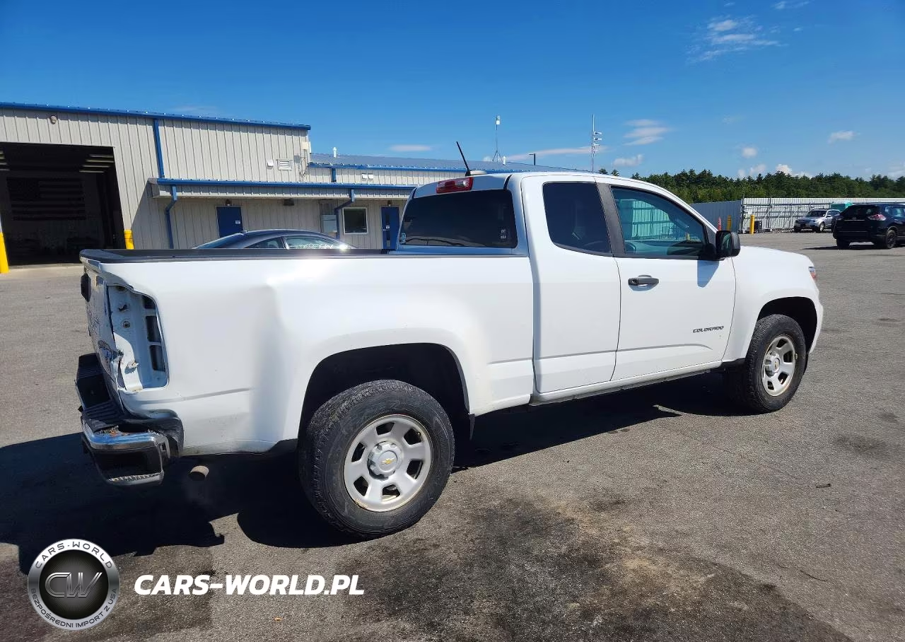 2021 Chevrolet Colorado VIN:1GCHSBEA5M1214217 - 3