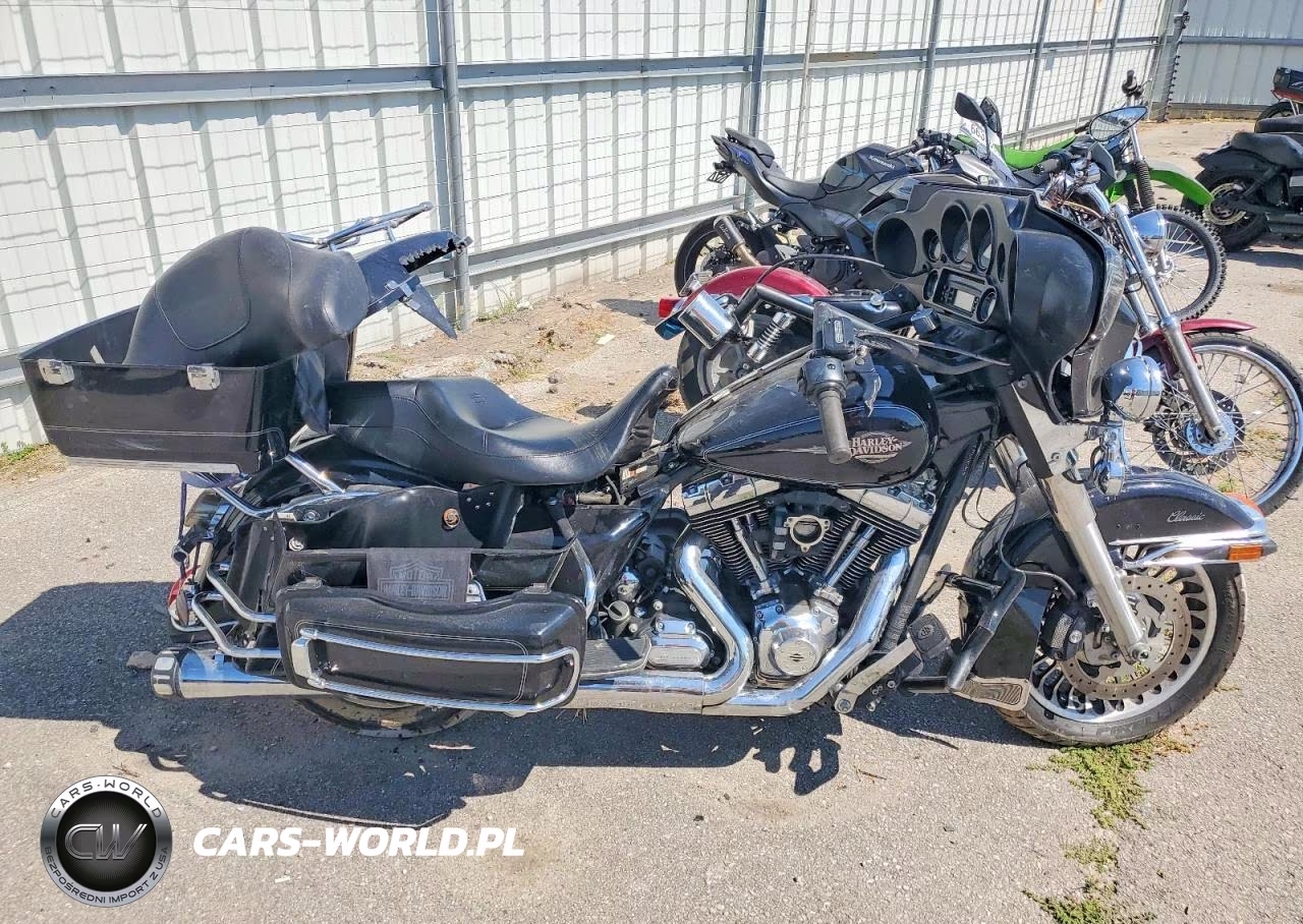 2013 Harley-Davidson Flhtc Electra Glide Classic VIN:1HD1FFM15DB630520 - 1